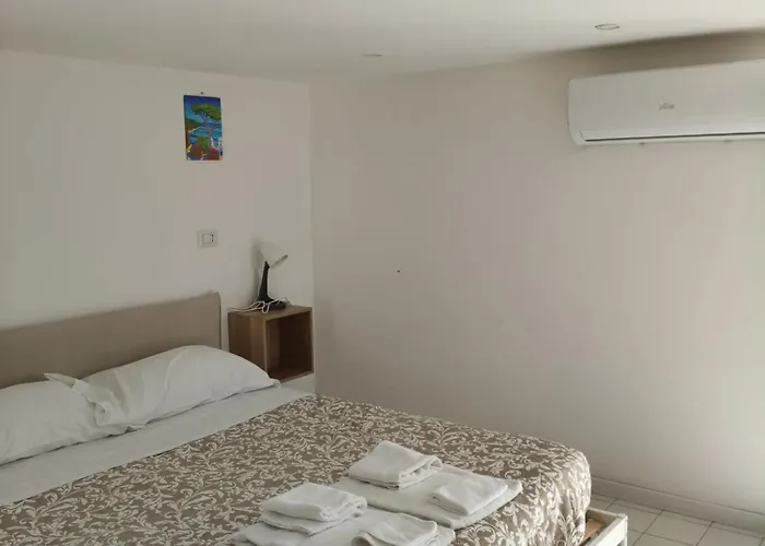 Guest house E Cavallerizza Naples